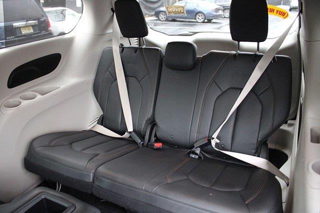 2017 Chrysler Pacifica - $13,989