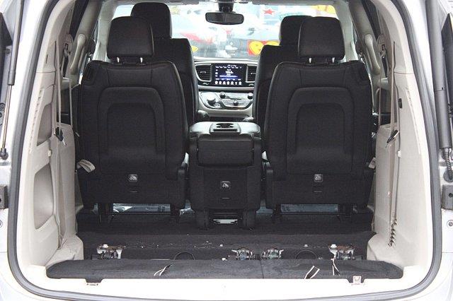 2017 Chrysler Pacifica - $13,989