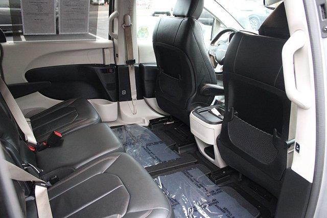 2017 Chrysler Pacifica - $13,989