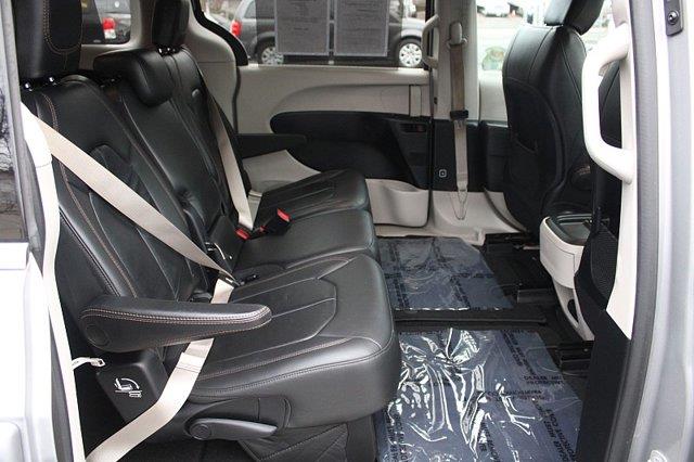 2017 Chrysler Pacifica - $13,989