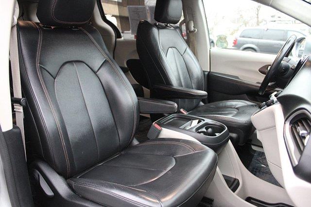 2017 Chrysler Pacifica - $13,989