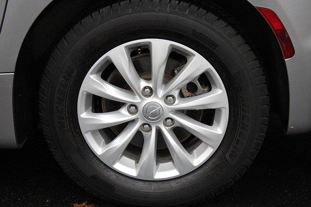 2017 Chrysler Pacifica - $13,989