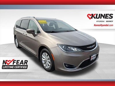 Photo of a 2018 Chrysler Pacifica Touring L 4DR Mini-Van for sale