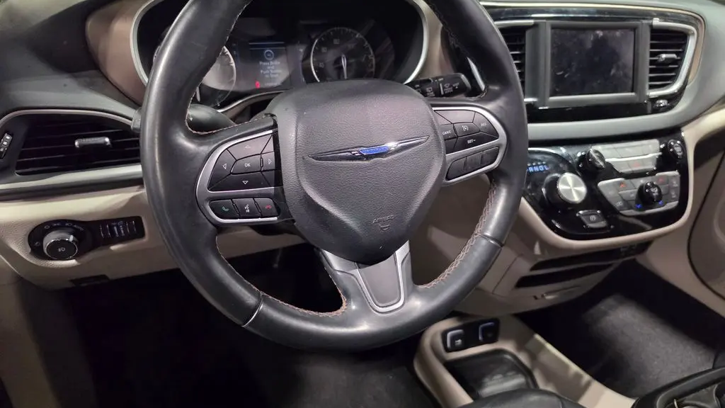 2018 Chrysler Pacifica Touring L