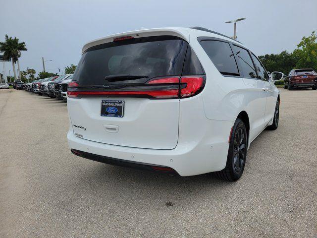 2021 Chrysler Pacifica - $20,789
