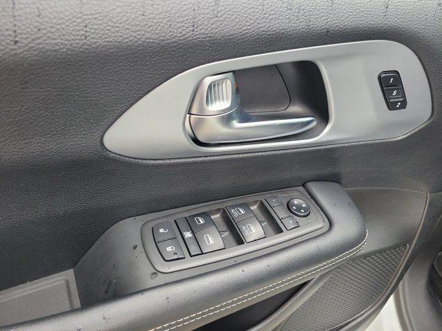 2021 Chrysler Pacifica - $20,789