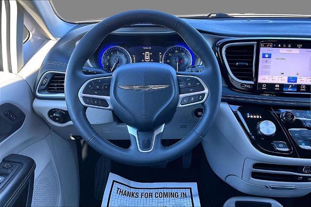 2022 Chrysler Pacifica - $24,078