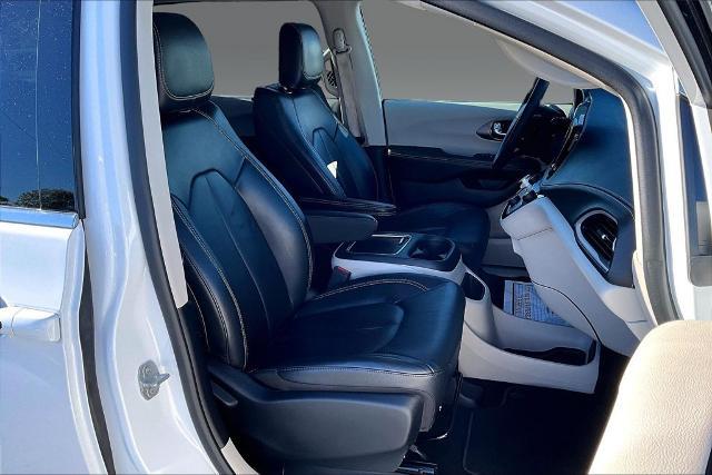 2022 Chrysler Pacifica - $24,078