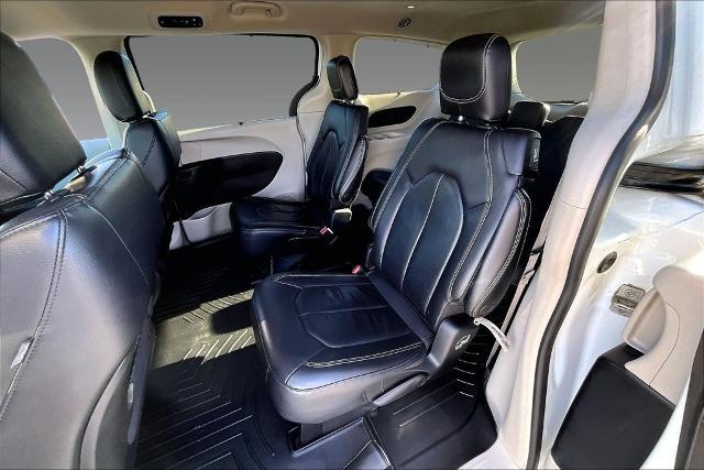 2022 Chrysler Pacifica - $24,078