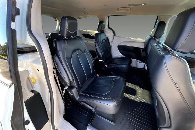 2022 Chrysler Pacifica - $24,078