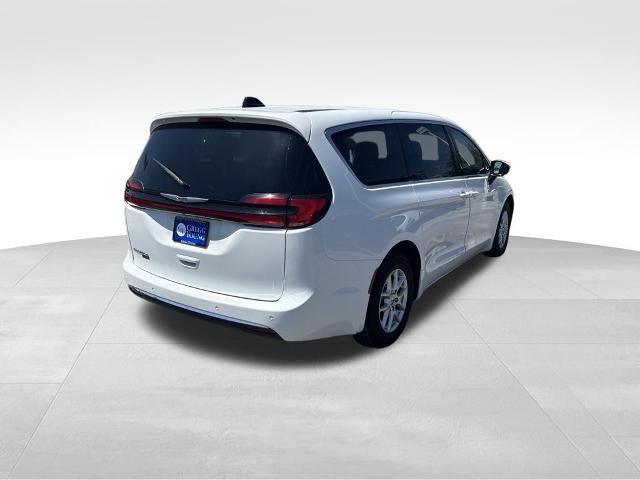2023 Chrysler Pacifica - $20,555