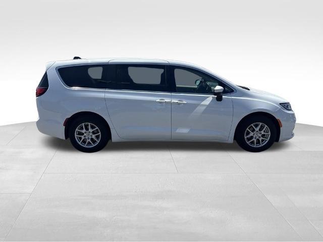 2023 Chrysler Pacifica - $20,555
