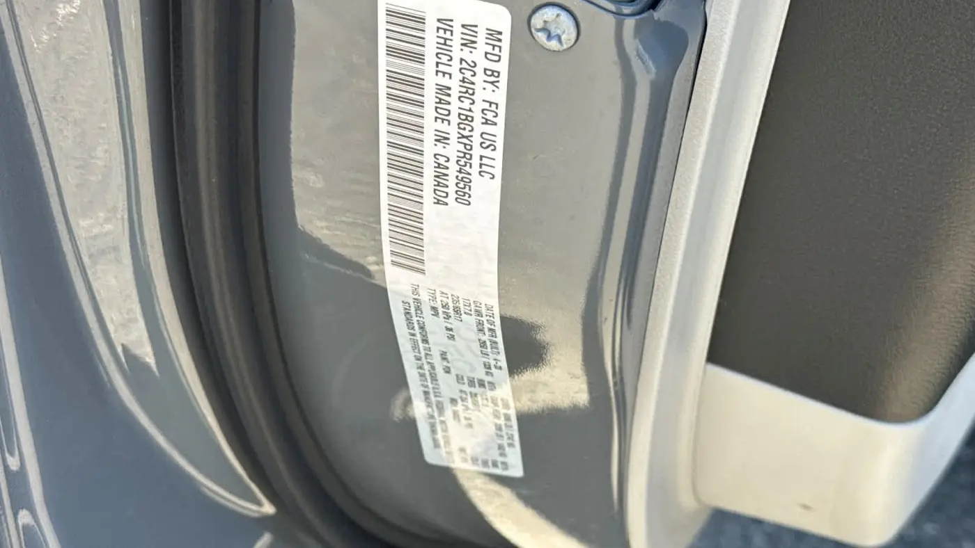 2023 Chrysler Pacifica Touring L