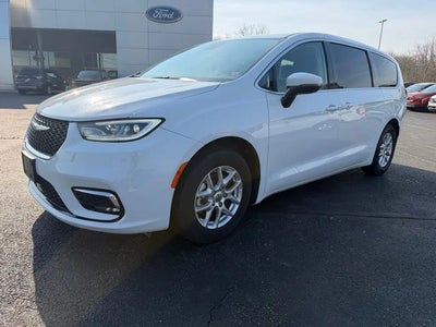 2023 Chrysler Pacifica Touring L 4DR Mini-Van