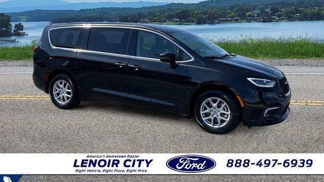 Preowned 2023 Chrysler Pacifica Touring L for Sale
