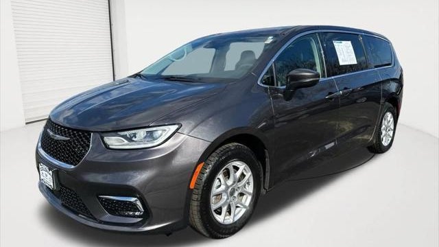 Preowned 2023 Chrysler Pacifica Touring L for Sale