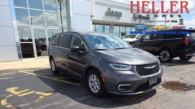 Preowned 2023 Chrysler Pacifica Touring L for Sale