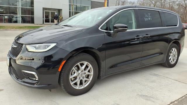Preowned 2023 Chrysler Pacifica Touring L for Sale