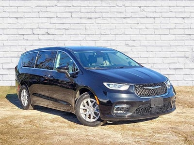 Photo of a 2023 Chrysler Pacifica Touring L 4DR Mini-Van for sale