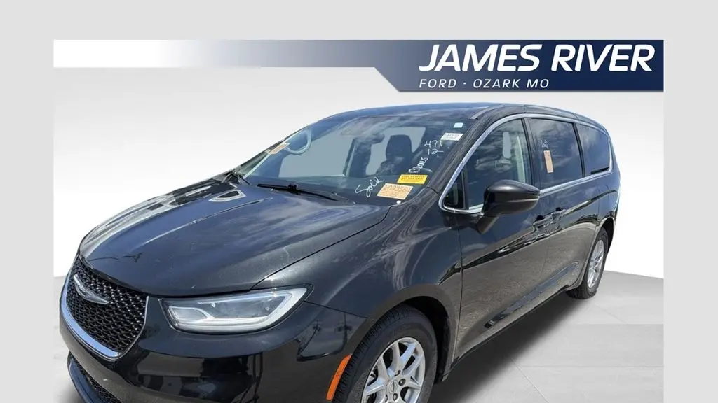 Preowned 2023 Chrysler Pacifica Touring L for Sale