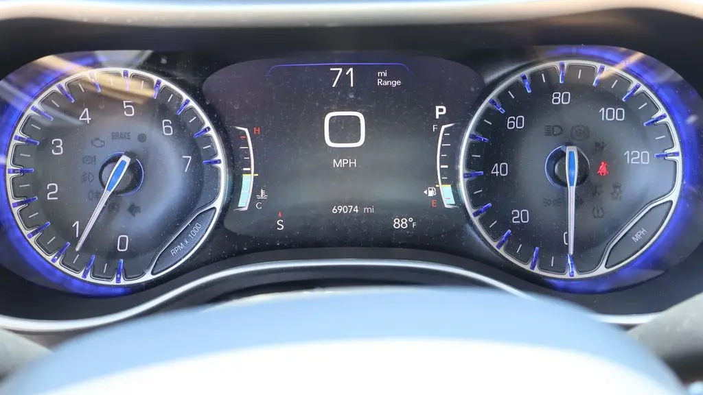 2023 Chrysler Pacifica Touring L