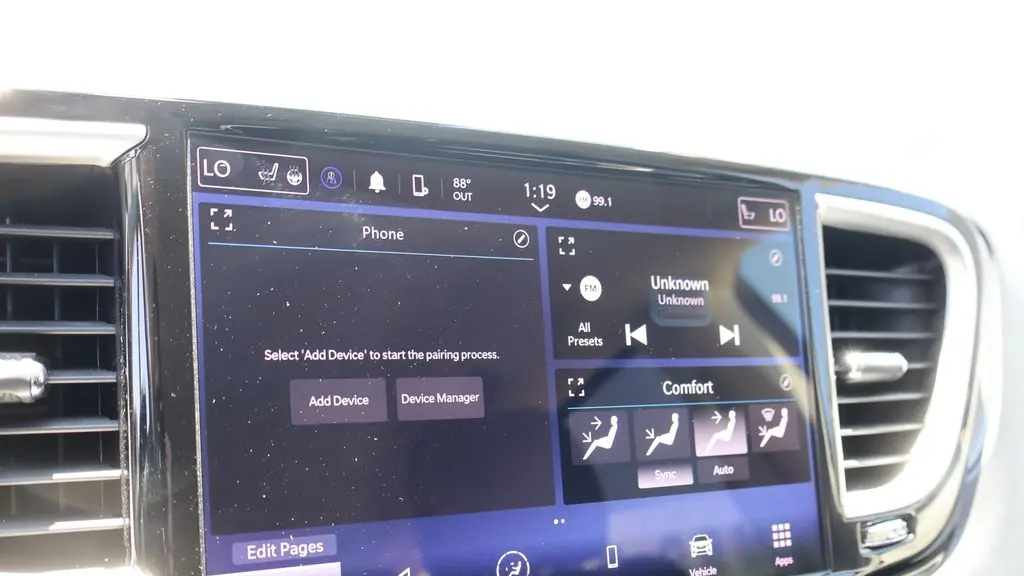 2023 Chrysler Pacifica Touring L