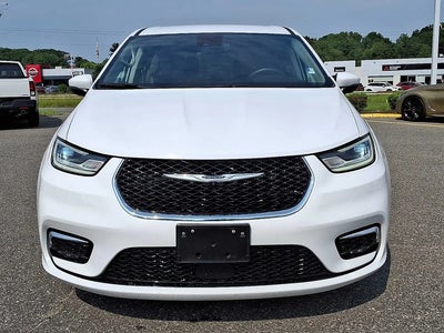 Photo of a 2023 Chrysler Pacifica Touring L 4DR Mini-Van for sale