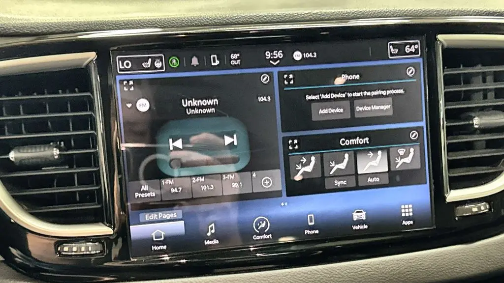 2023 Chrysler Pacifica Touring L