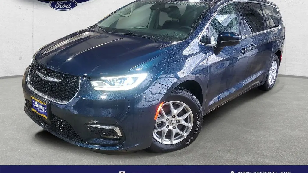 Preowned 2023 Chrysler Pacifica Touring L for Sale