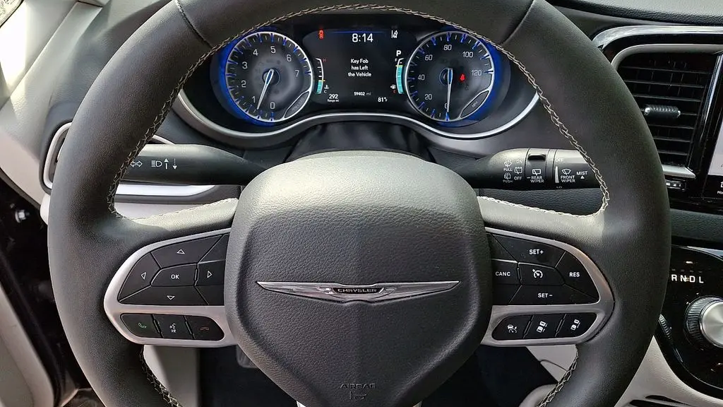 2023 Chrysler Pacifica Touring L