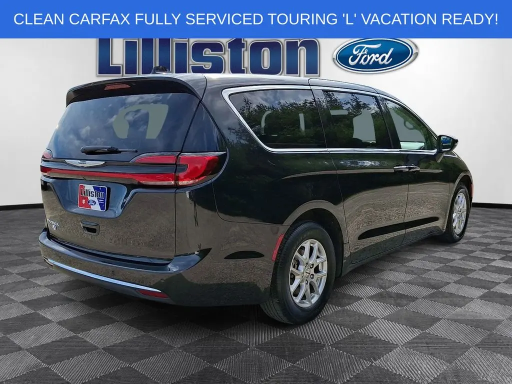 2023 Chrysler Pacifica - $24,738