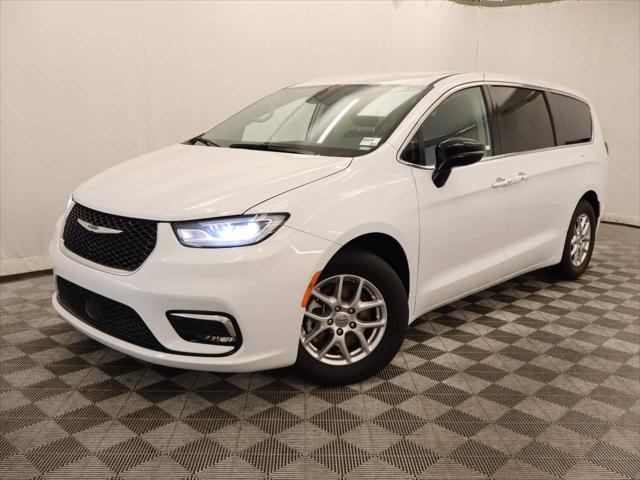2024 Chrysler Pacifica - $21,213