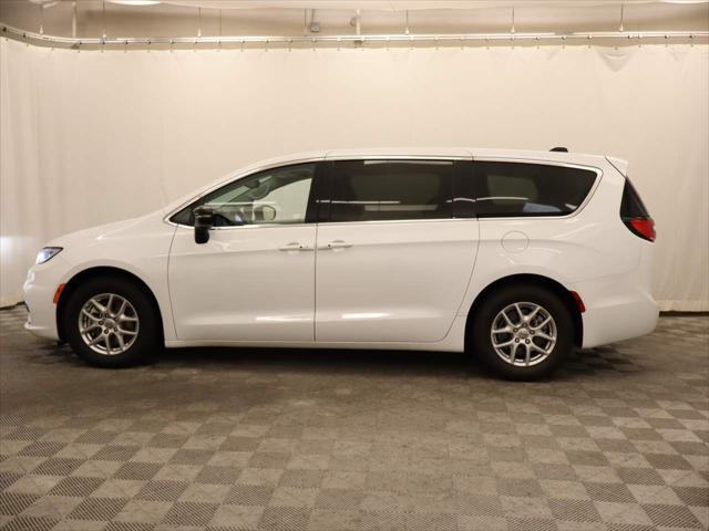 2024 Chrysler Pacifica - $21,213