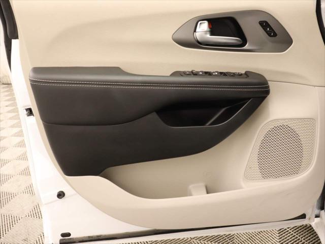 2024 Chrysler Pacifica - $21,213