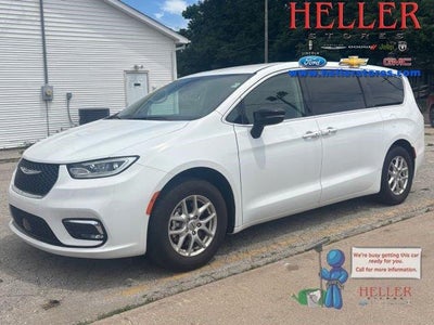 Photo of a 2024 Chrysler Pacifica Touring L 4DR Mini-Van for sale