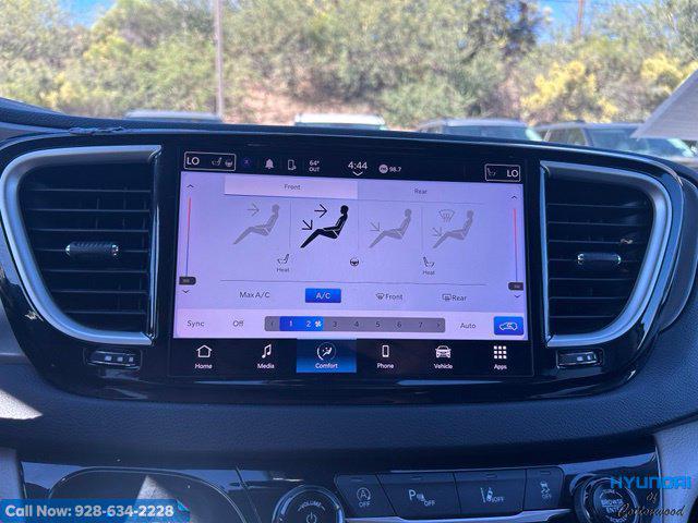 2024 Chrysler Pacifica - $18,500