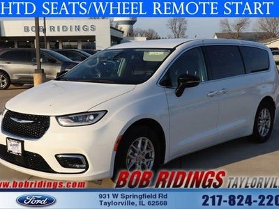 Photo of a 2024 Chrysler Pacifica Touring L 4DR Mini-Van for sale