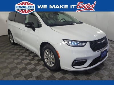 2024 Chrysler Pacifica Touring L 4DR Mini-Van