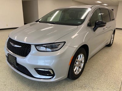 Photo of a 2024 Chrysler Pacifica Touring L 4DR Mini-Van for sale