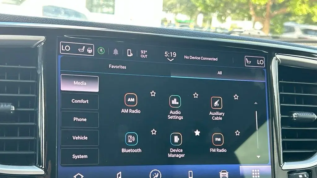 2024 Chrysler Pacifica Touring L
