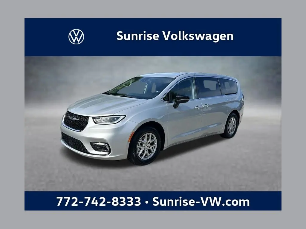 2024 Chrysler Pacifica - $19,585