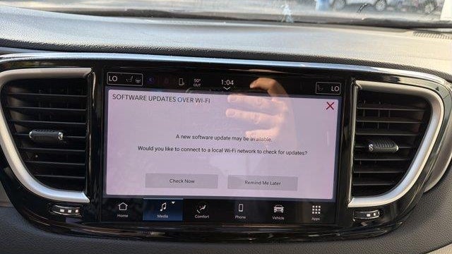 2024 Chrysler Pacifica Touring L