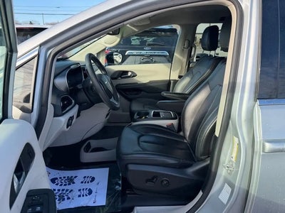 2024 Chrysler Pacifica Touring L 4DR Mini-Van