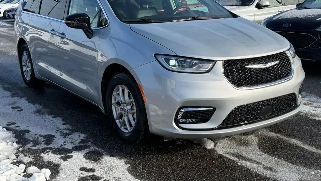 Preowned 2024 Chrysler Pacifica Touring L for Sale