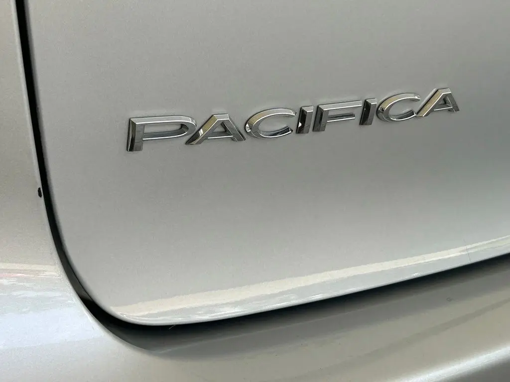 2024 Chrysler Pacifica - $17,305