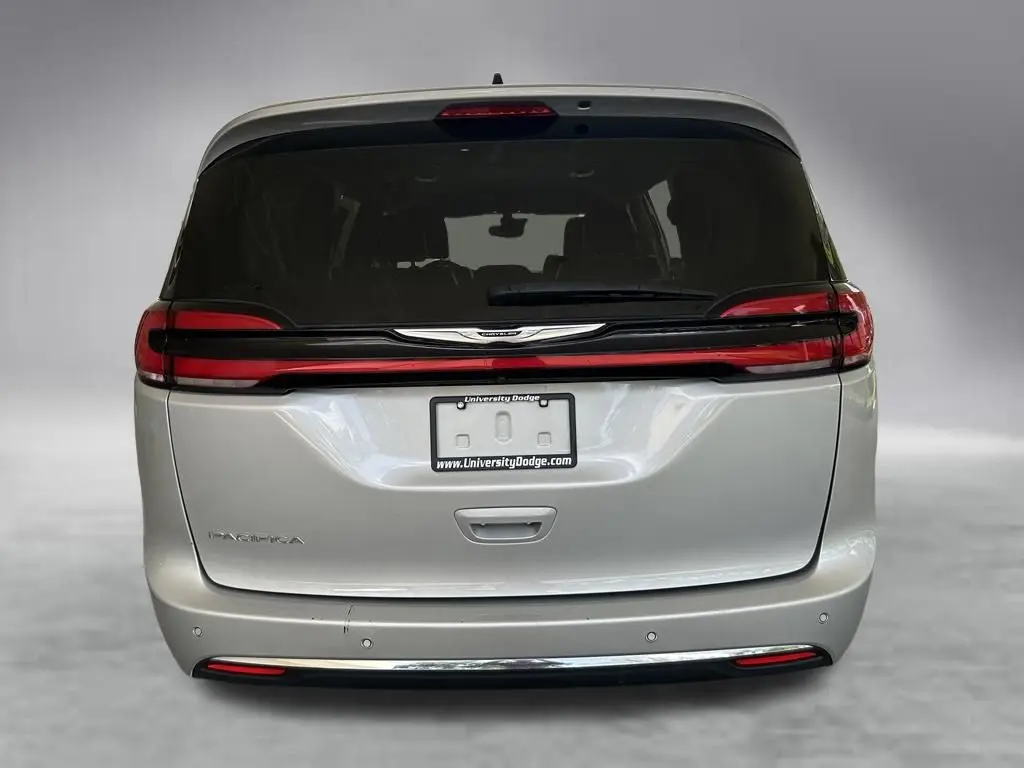 2024 Chrysler Pacifica - $17,305