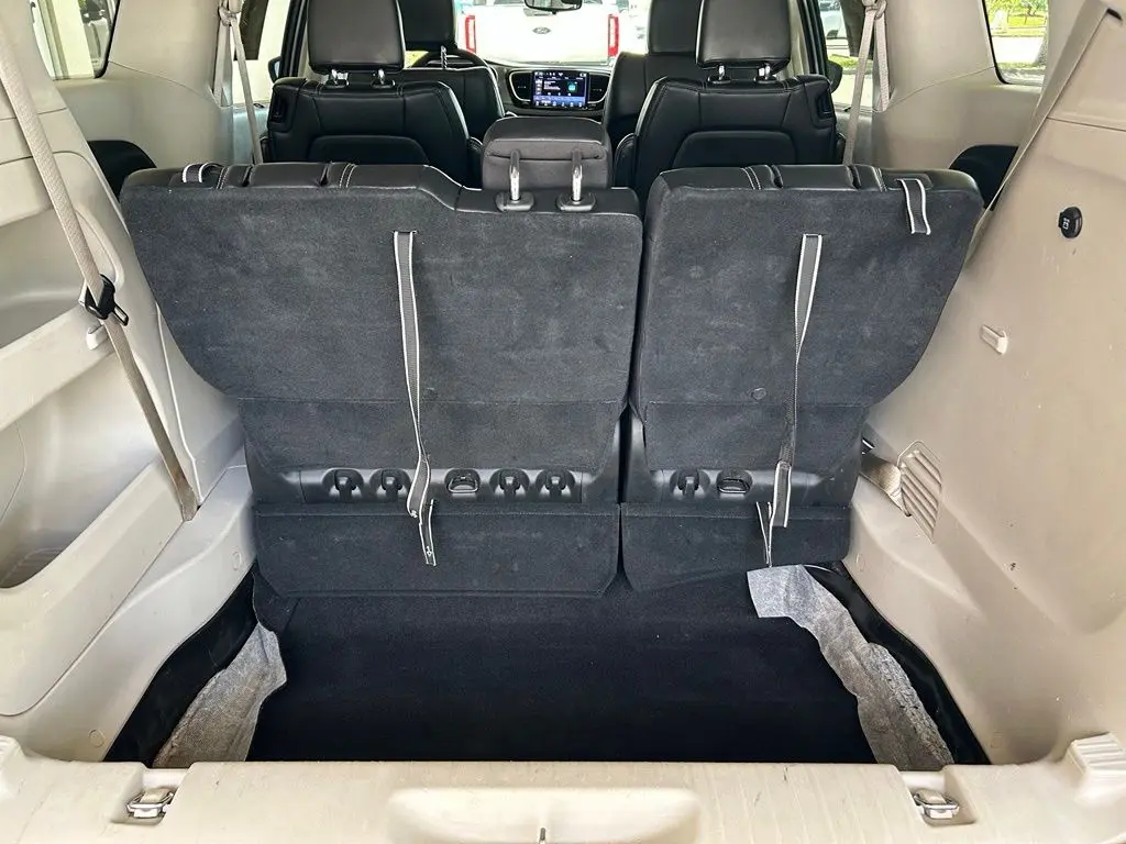 2024 Chrysler Pacifica - $17,305