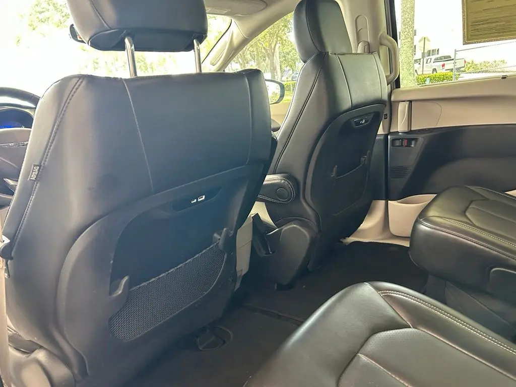 2024 Chrysler Pacifica - $17,305
