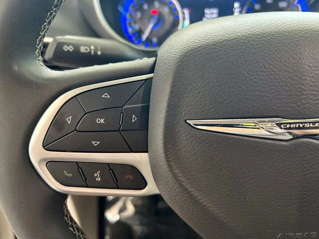 2024 Chrysler Pacifica - $17,305