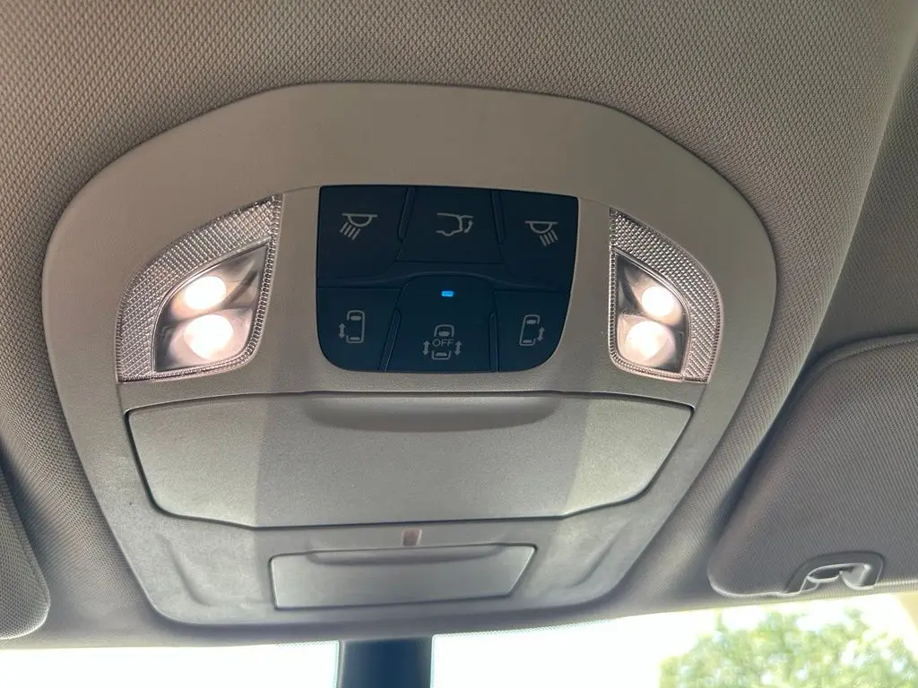 2024 Chrysler Pacifica - $17,305